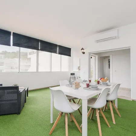 Apartment By Ocvillas *