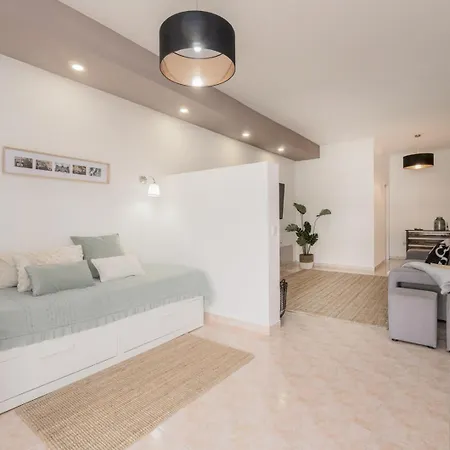By Ocvillas Apartment *